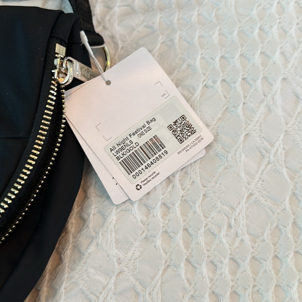 NWT Lululemon All Night Festival Bag 5L SOLD OUT ONLINE 2024 - Picture 7 of 7